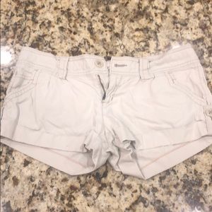 American Eagle Cuffed Short